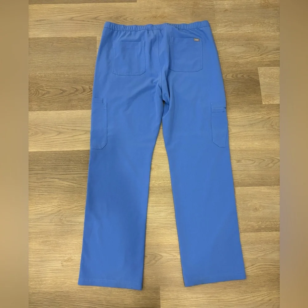 FIGS Cairo Cargo Scrub‎ Pants